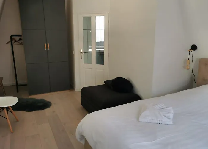 Casa vacanze Sandy's Family House For 2 Adults & 2 Children *