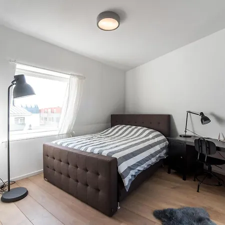 Sandy's Family House For 2 Adults & 2 Children Casa de Férias